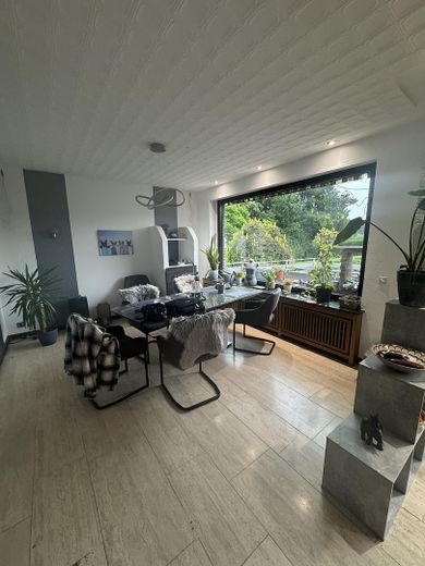Przestronne 3 pokoje, kuchnia, przedpokój, łazienka, balkon w Viersen – Esszimmer