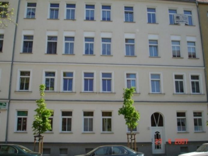 Eilenburg के केंद्र में लगभग 72m² क्षेत्रफल वाला नवीनीकृत पुरानी इमारत का अपार्टमेंट – फोटो 1