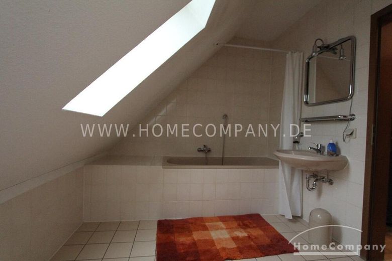 Gemütlich eingerichtete 2-Zimmer-Dachgeschosswohnung in Hürth bei Köln! – 029322e3626c7b6563845a5cd421b98328fb3c52.jpg