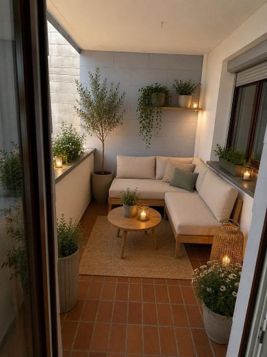 Komplett renovierte 3,5-Zimmer-Wohnung mit 89 m², Balkon & Aufzug – sofort bezugsfrei – Balkon Visualisiert
