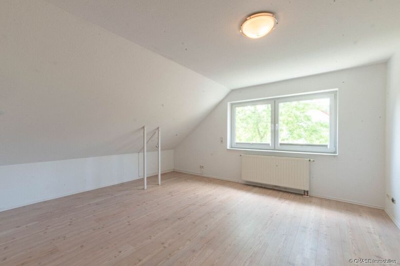 Moderne Wohneinheit in TOP-Wohnlage - Bestes Wohnen mit Garten und Pool in Hameln, Wangelist! – Kinderzimmer 1 Dachgeschoss