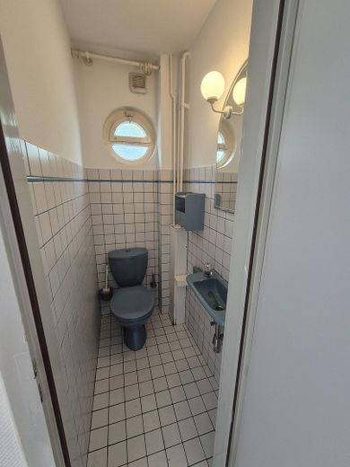 у середньому Рейнгау і водночас зовсім окремо – Gästetoilette