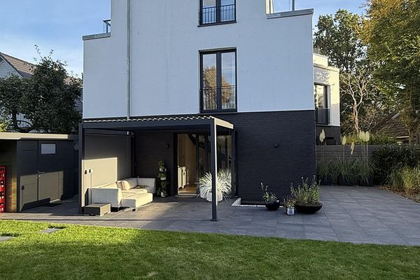 Modernes Endhaus am Brabandkanal - großer Privatgarten, Wärmepumpe und Spa