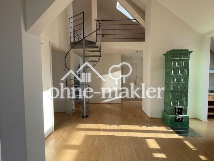 Exklusive provisionsfreie Dachgeschosswohnung mit Galerie und Wintergarten und separatem Appartement – Foto 1