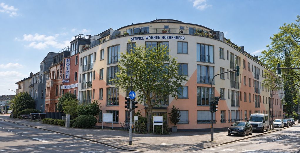 Barrierefreie Dachgeschosswohnung mit großer Sonnenterrasse (provisionsfrei!) – Hausansicht 
