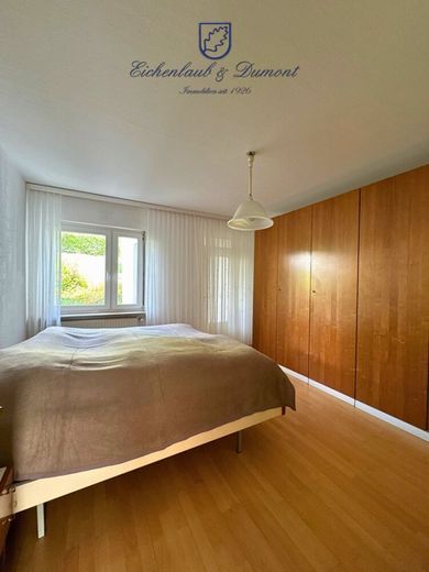 Gepflegtes 2-3 Familienhaus in Ortsmitte von Quierschied – Elternzimmer