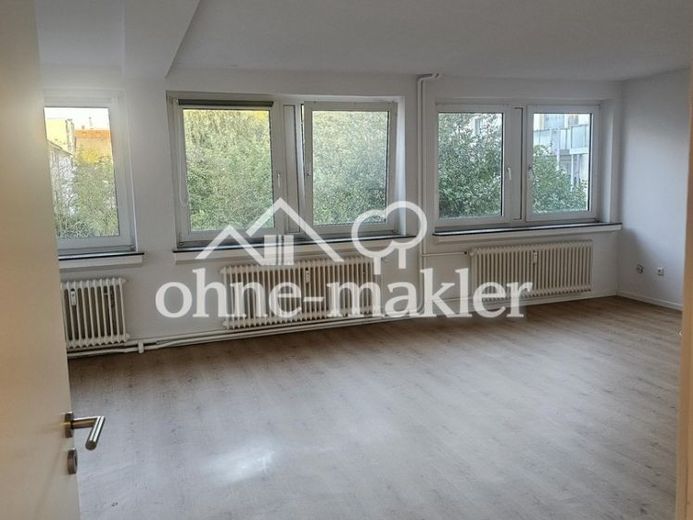 Renovierte 3-Zimmer-Wohnung, 90 m², Tageslichtbad und Gäste-WC – Foto 1