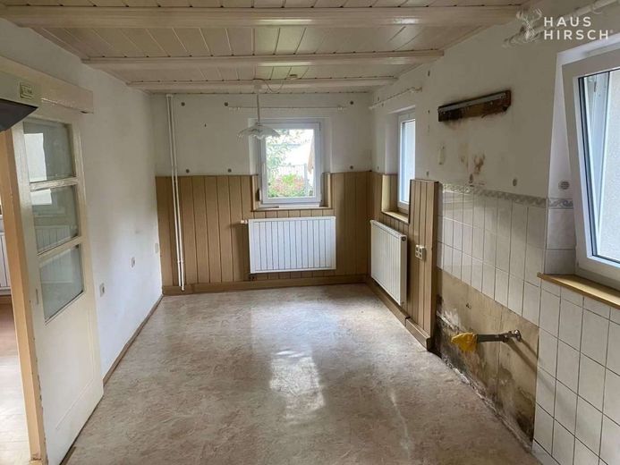 Großzügiges Einfamilienhaus mit Ausbaureserve und schönen Garten – Küche