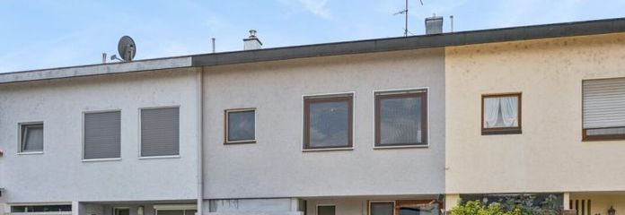 Renoviertes Reihenmittelhaus mit Garage und Garten