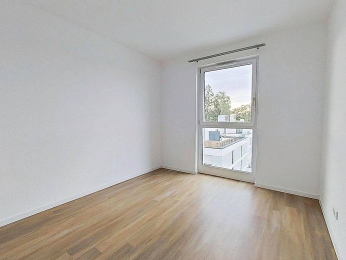 **AİLE BONUSU - Taşının ve hediyeler kazanın** Çatı teraslı ve hazır mutfaklı geniş 4 odalı yeni daire – Ansicht I: Schlafzimmer III