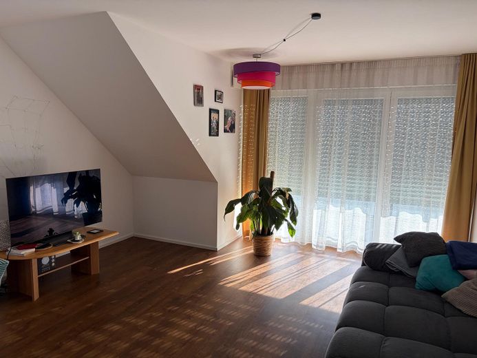 Appartement moderne de 3 pièces avec grande terrasse sur le toit – Photo 4