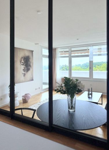 *ZONDER COURTAGE* Stijlvol gemoderniseerd 2-kamer appartement met droomuitzicht & groot zonnebalkon – Foto 11