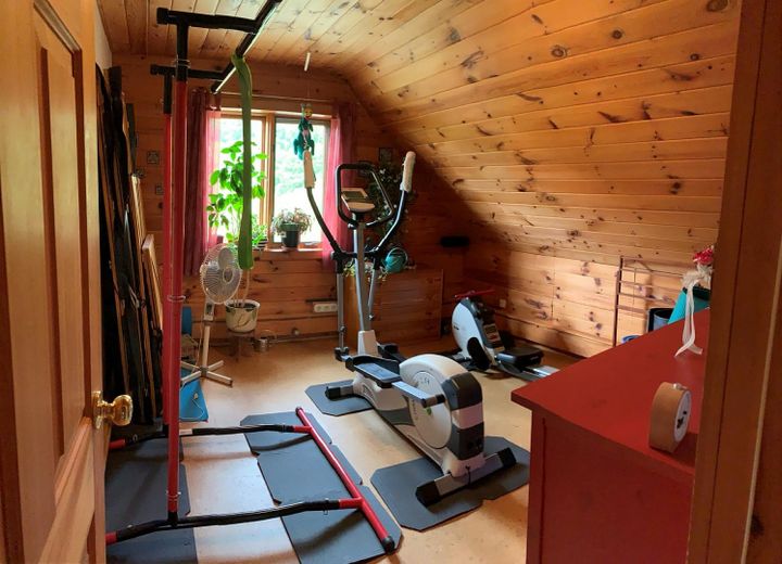 freistehendes Einfamilien, Vollholzhaus, kanadisches Blockhaus ökologische Bauweise, sehr gepflegt – Foto 23