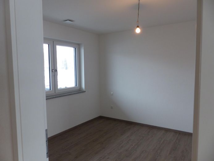 Appartement exclusif de 2 pièces au rez-de-chaussée avec grande terrasse orientée sud-ouest & jardin – écoénergétique à Buchloe – Photo 13