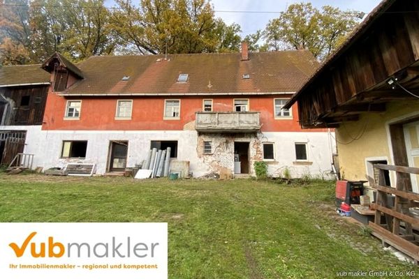 Weiden/vicinanze: Corte a quattro lati con piano di ristrutturazione approvato (6 unità abitative) Valore indicativo del terreno 250€