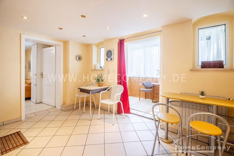 14050 HomeCompany Dresden مفروش/مؤثث شقة جميلة من 3 غرف في فايسن هيرش مع استخدام الحديقة بحد أقصى 3 أشخاص – cd5eac8600fe56a18c2e9534efb04574aab6f29d.jpg