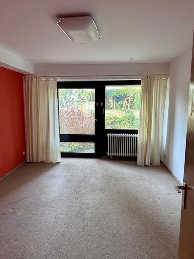 Gepflegter Bungalow mit 2 Wohnbereichen in Bonn-Medinghoven – Wohnraum_UG_3