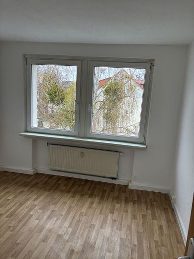 Helle, zentrumsnahe Wohnung mit Wannenbad – Schlafzimmer