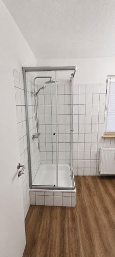 Uni-nahes 1-Zimmer-Apartment | inkl. Stellplatz | ab 15.10. – Dusche