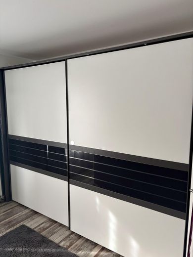 Reihenmittelhaus zu verkaufen – Schlafzimmer 1/ Arbeitszimmer