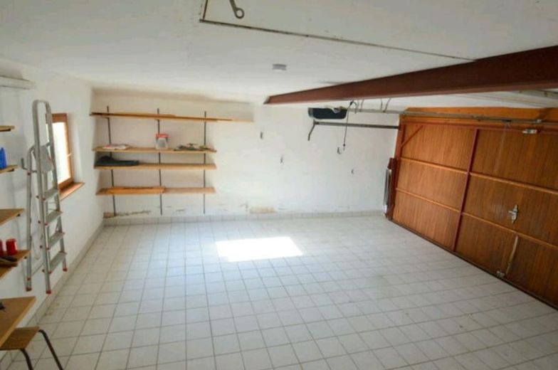 Maison pour 1 à 2 familles + appartement indépendant – Doppelgarage mit Speicher