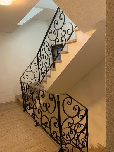 Gemeinschaftshalle mit Treppe