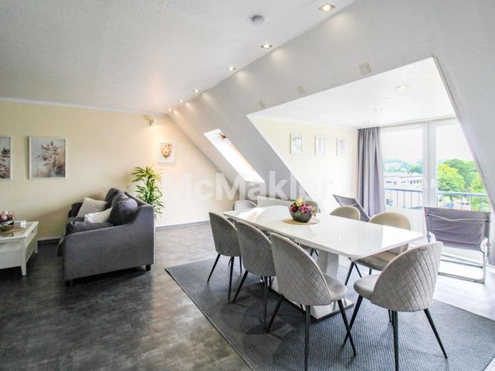 Stilvolle Maisonette mit Platz, Komfort und zwei Stellplätzen – फोटो 1