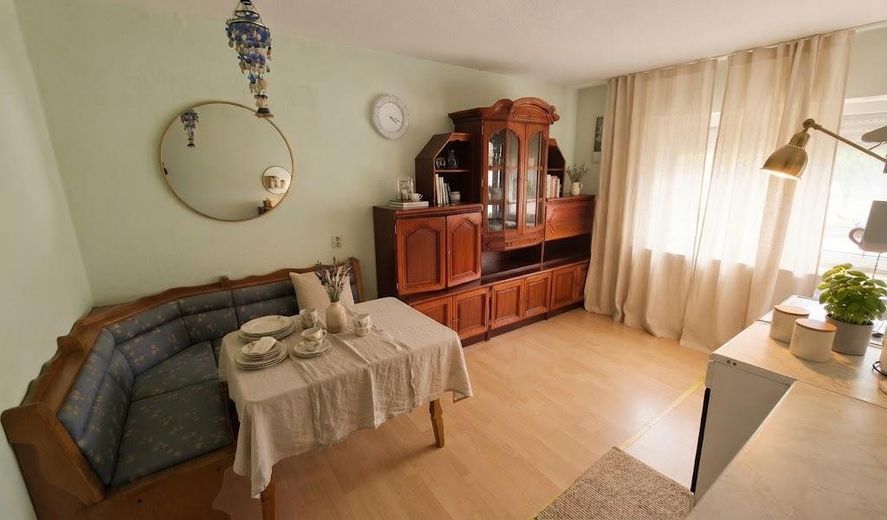 Achtung: Schöne Hochparterre-Wohnung in ruhiger Lage – Küche/Esszimmer