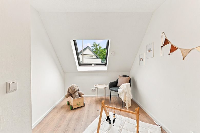 Mieszkać centralnie, wprowadzić się od razu – dom w zabudowie bliźniaczej w Senden – Kinderzimmer II OG