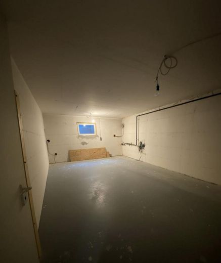 Hochwertig modernisiertes Einfamilienhaus in begehrter, stadtnaher Lage (provisionsfrei, Erstbezug) – Hobbyraum