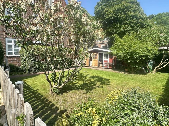 Top Eigentumswohnung mit Garten und eigenem Eingang in Stade Ottenbeck – Garten mit Gartenhaus