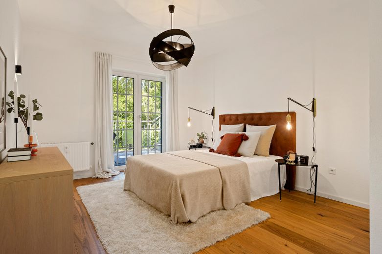 Provisionsfrei & sofort bezugsfertig: 4-Zi-Wohlfühloase mit 86 m² Sonnenterrasse – Schlafzimmer