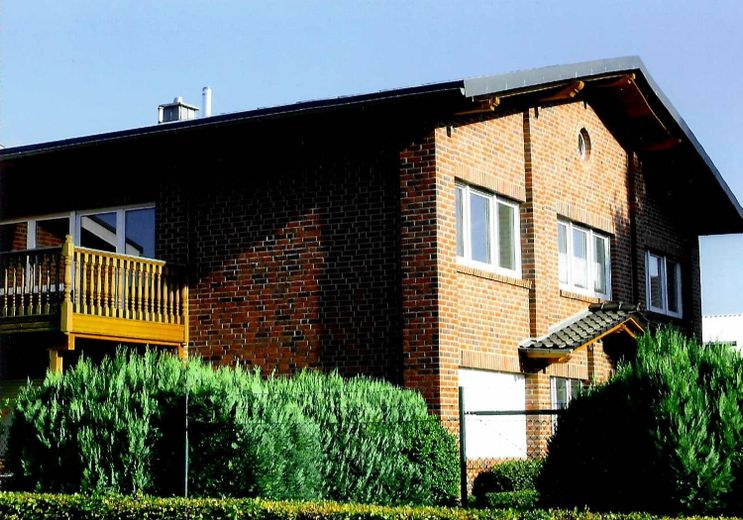 Helle 105 m² Wohnung mit Süd-Balkon, Stellplatz und ruhiger Lage – Foto 1