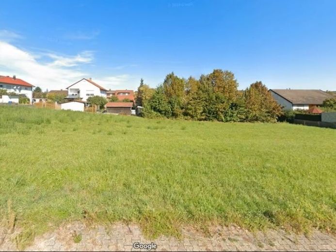 Spacious building plot of 1,898 m² in a quiet residential location in Eppingen – versatile development options – top! – Photo 1