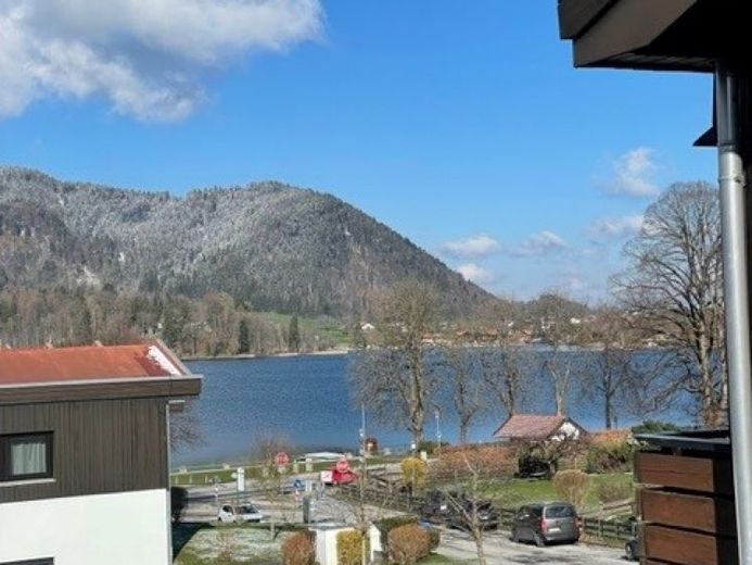 Ihr neues Zuhause mit Seeblick – Wohnen, wo andere Urlaub machen! – Foto 1