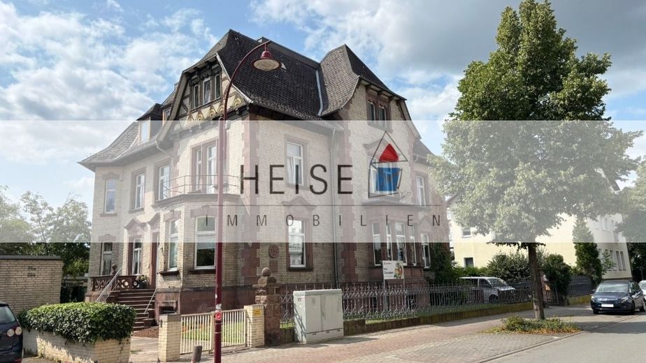 6-Zimmer-Dachgeschosswohnung mit EBK und Gartenabteil, nähe Bahnhof – Ansicht - www.immobilien-heise.de