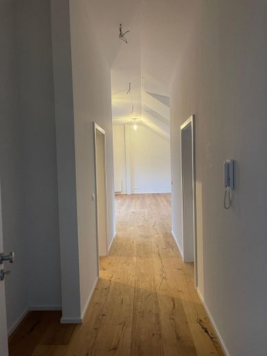 Radolfzell’in kalbinde tamamen yenilenmiş çatı katı dairesi - Verimli, şık ve çekici – Photo 10