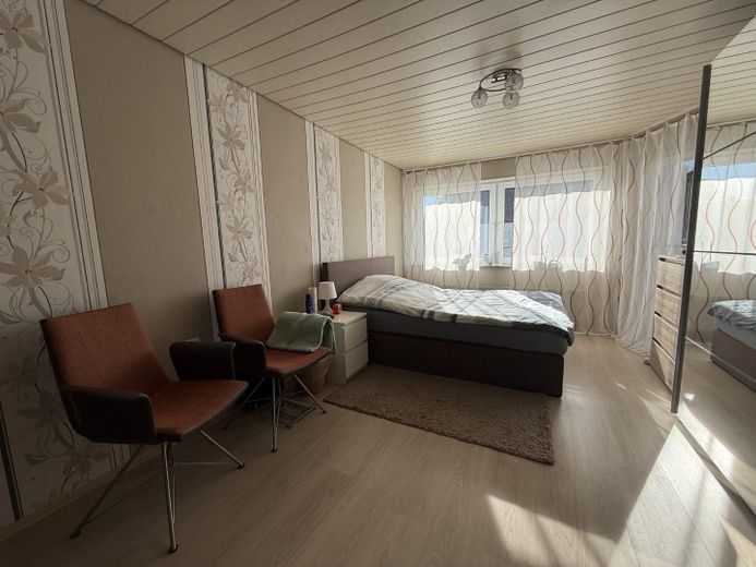 ***Curata casa bifamiliare ai margini del centro abitato di Illerberg*** – Schlafzimmer