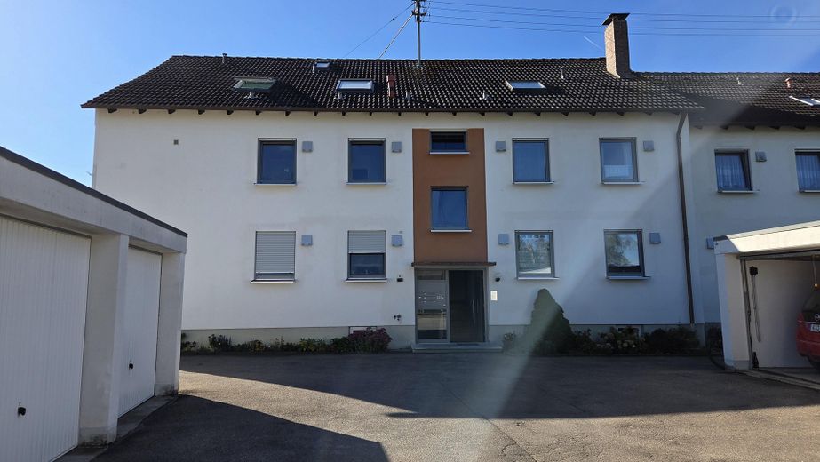 Świeżo wyremontowane 3-pokojowe mieszkanie Neusäß Westheim, powiat Augsburg, UKA – Hausansicht