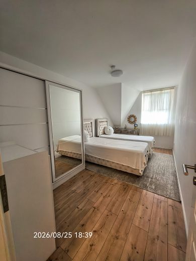 Moderne möblierte Neubau-Doppelhaushälfte mit Wärmepumpe, Fußbodenheizung – Foto 13