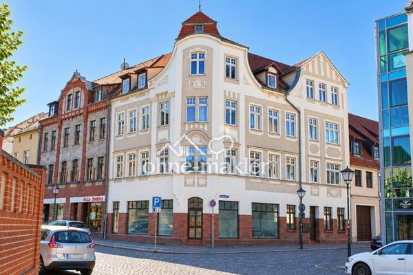Bez prowizji: reprezentacyjny budynek mieszkalno-usługowy w Torgau