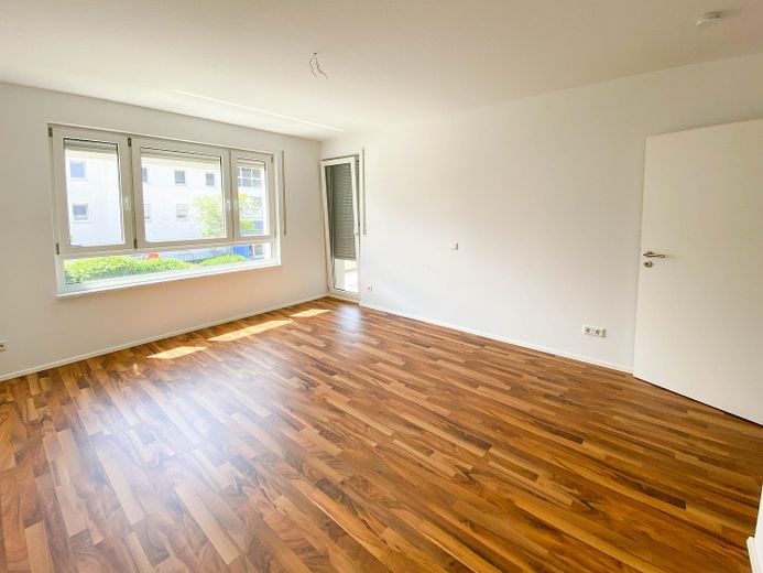 Lichtdurchflutete 3-Zimmer-Wohnung mit Westbalkon – Schlafzimmer