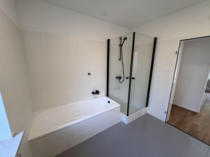 Badezimmer 2