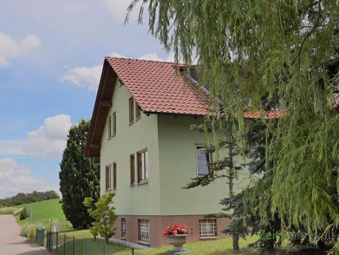 (EF0035_M) Erfurt: Tiefthal, möblierte 1,5-Zimmer-Wohnung mit Balkon für Wochenendheimfahrer in ruhiger Vorortlage – फोटो 1