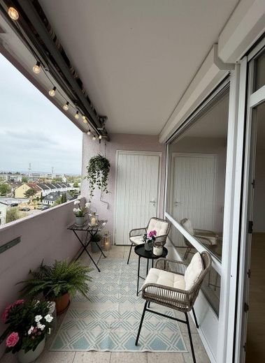 Puestas de sol de ensueño: luminoso apartamento de 1 habitación con logia, ascensor – Photo 3