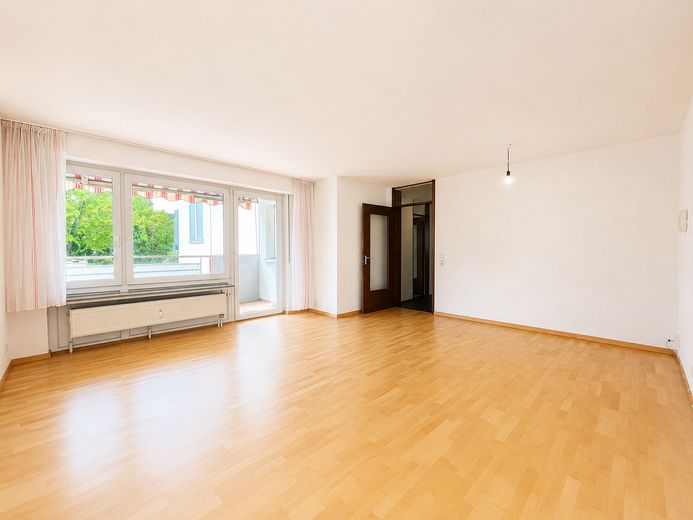 Helle 3-Zimmer-Wohnung in Top-Lage von Renningen – Wohnzimmer