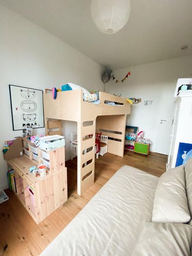 Arbeits-/Kinderzimmer