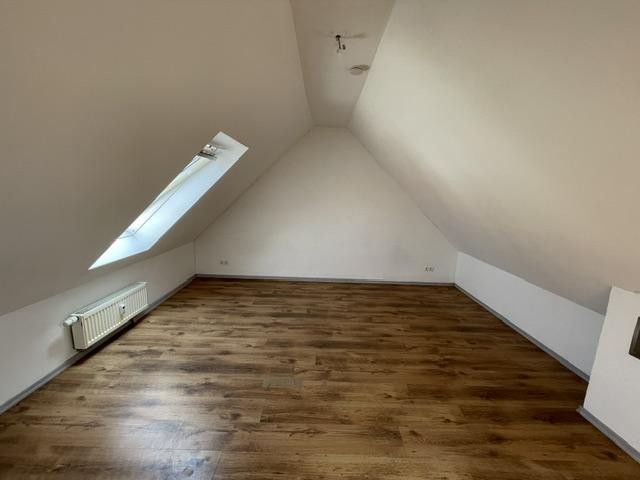 Zentrale provisionsfreie Wohnung in Neu-Ulm, perfekt für eine WG – Schlafzimmer oben 1