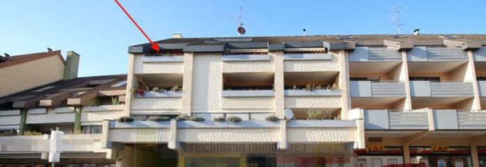 Helle 2-Zimmer-Dachgeschosswohnung mit Dachterrasse/Loggia im Herzen von Bad Dürrheim