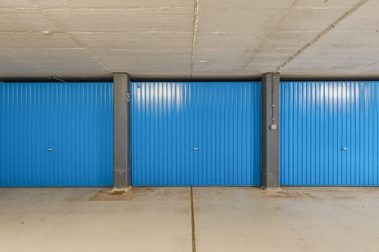 Sofort bezugsfreie, ohne Provison 2-Zimmer-Wohnung in Reutlingen – Tiefgaragenstellplatz